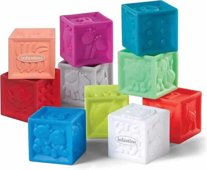 Infantino Ensemble de 10 cubes souples et colorés