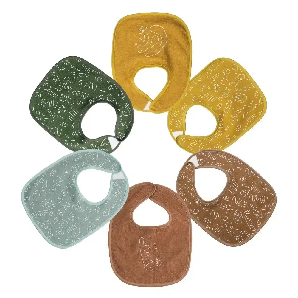 Trois Kilos Sept Lot de 6 Bavoirs – coloris tendances 4m+