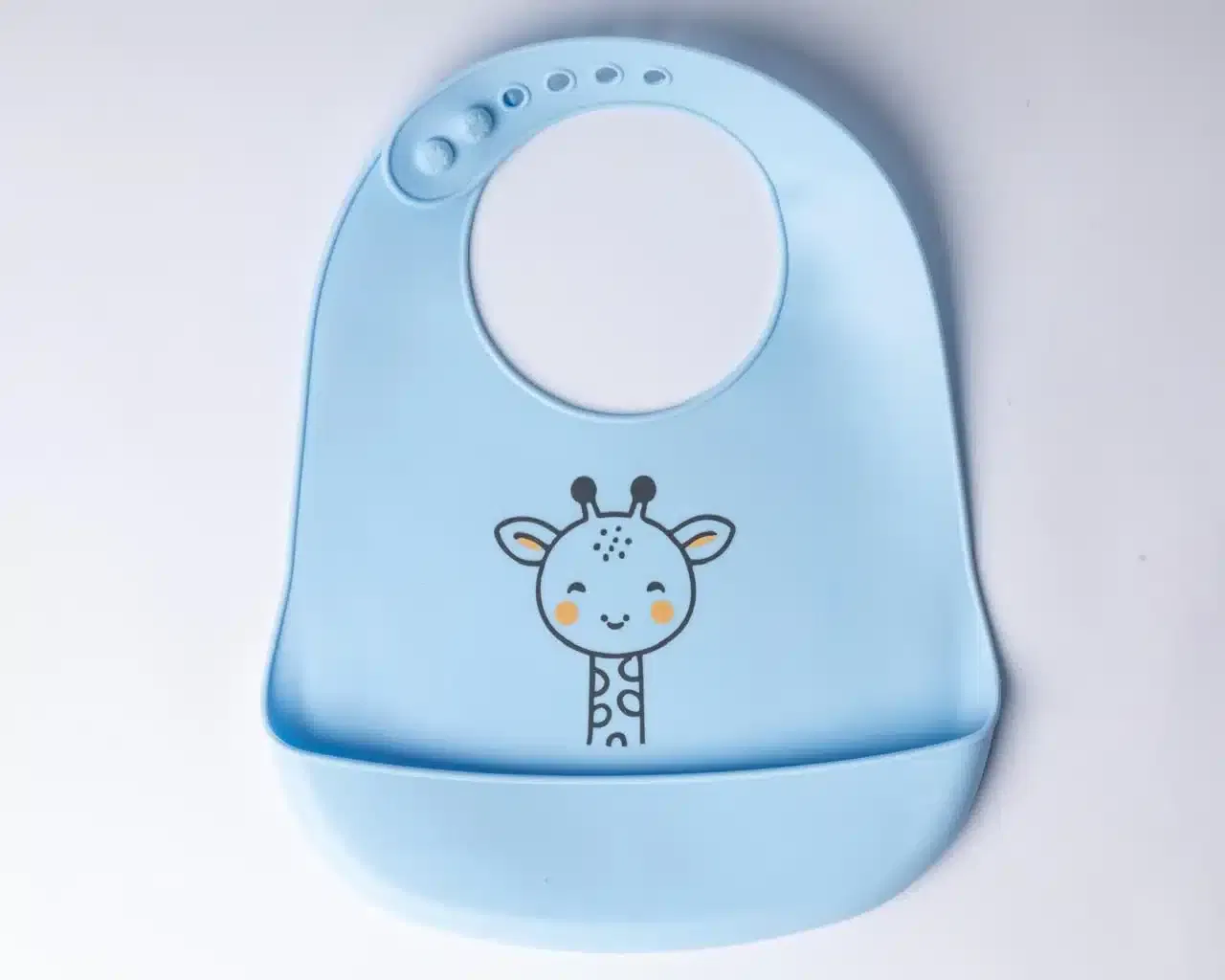 Yummy Bavoir en silicone avec poche Girafe 9m+ Bleu ciel